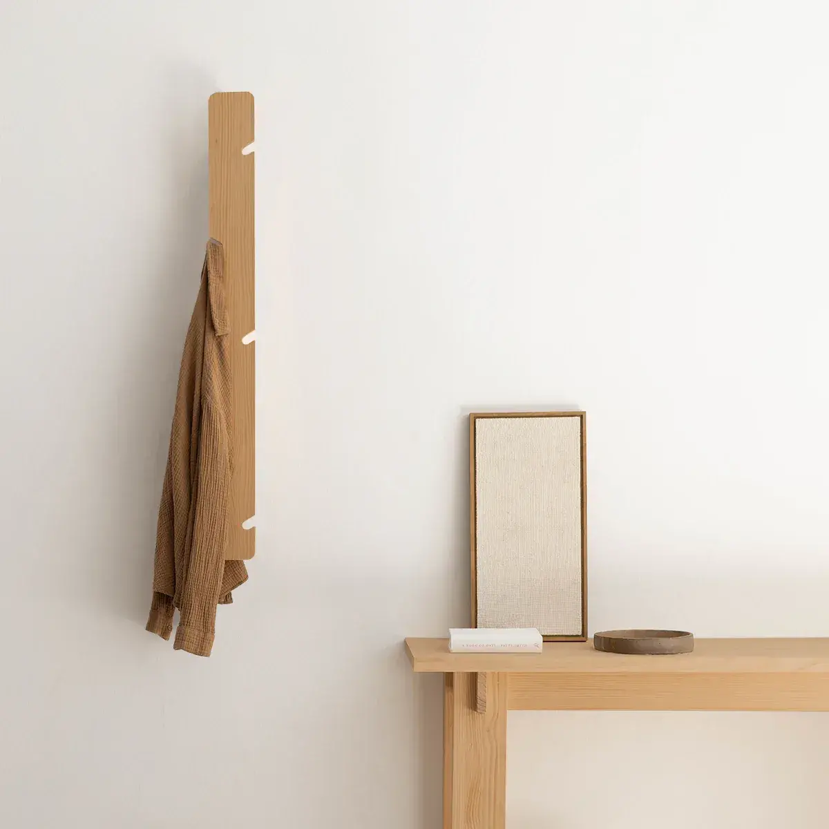 Wall coat rack Saona in solid pine wood 100 cm - Image 9