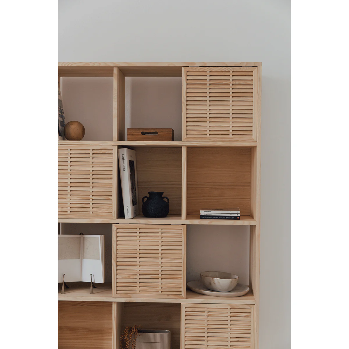 Bookcase Estreta in pine with 5 doors 98 cm - Image 5