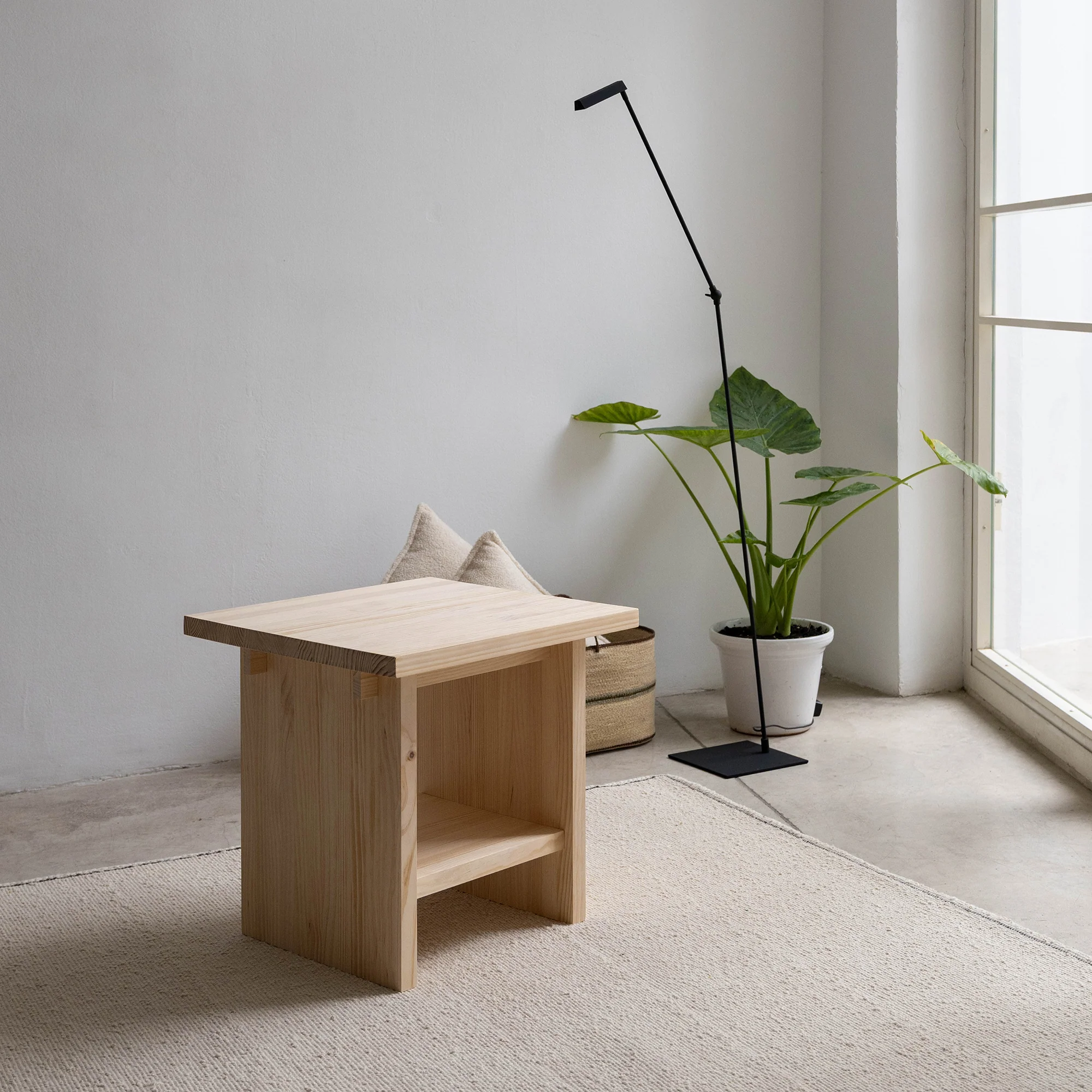 Espart - Side table made of solid pine wood 50 cm - Image 3