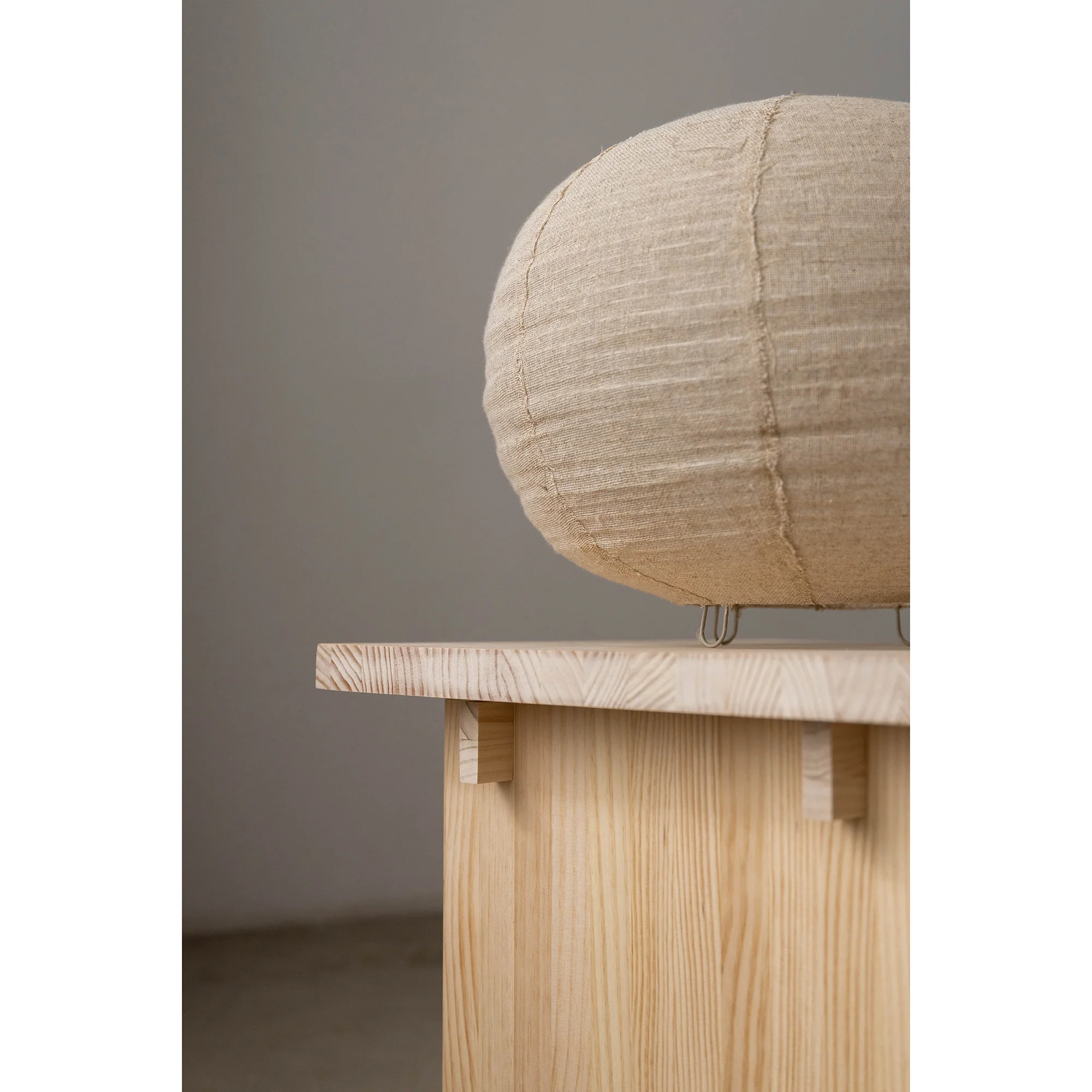 Espart - Side table made of solid pine wood 50 cm - Image 5