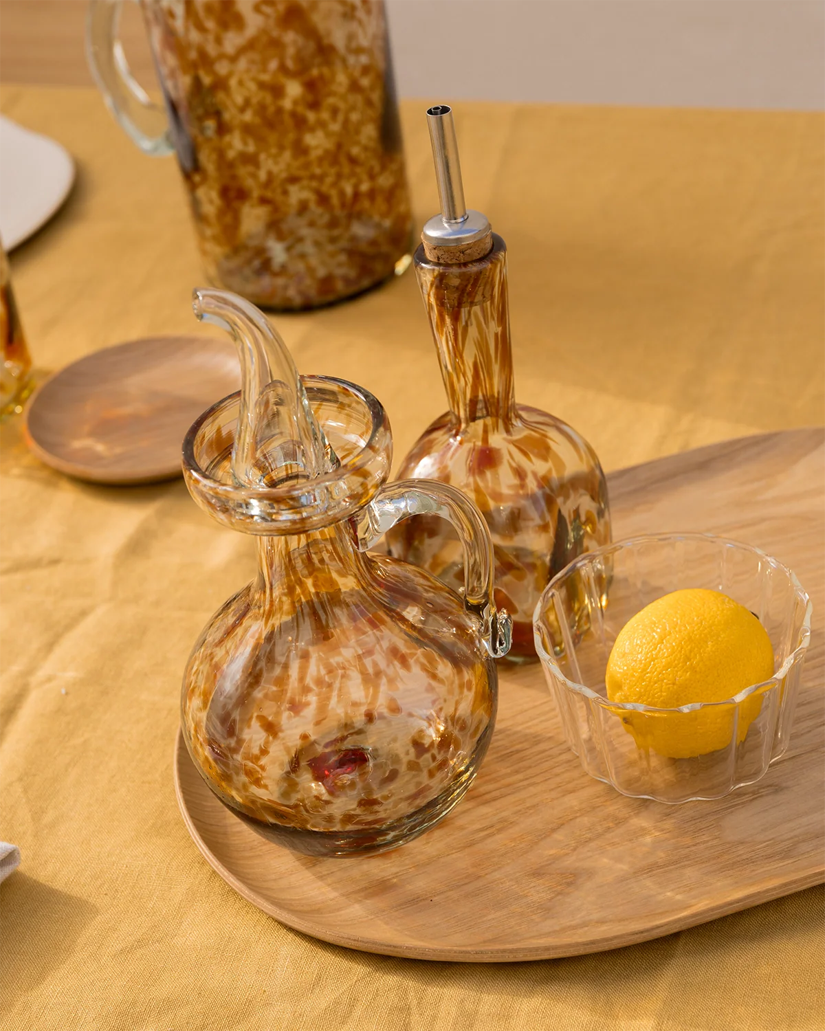 Sineu hand-blown glass oil bottle - Image 4