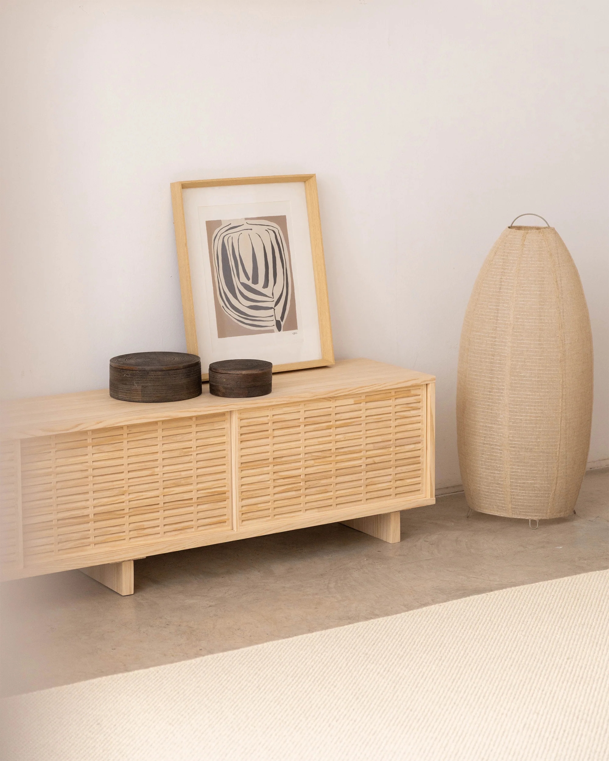 Mitjana TV stand of pine with 3 mallorquina doors 180 cm - Image 7