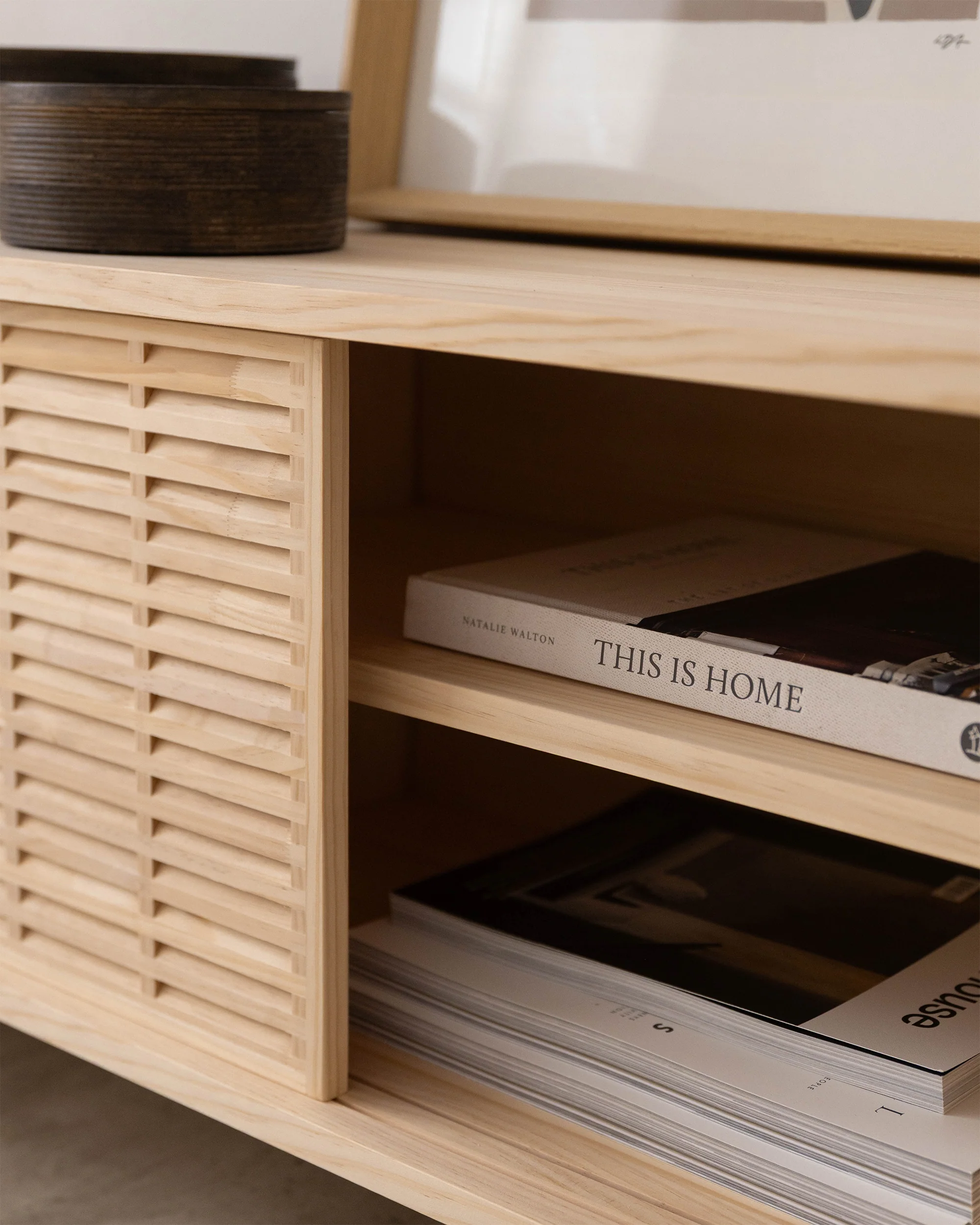 Mitjana TV stand of pine with 3 mallorquina doors 180 cm - Image 8