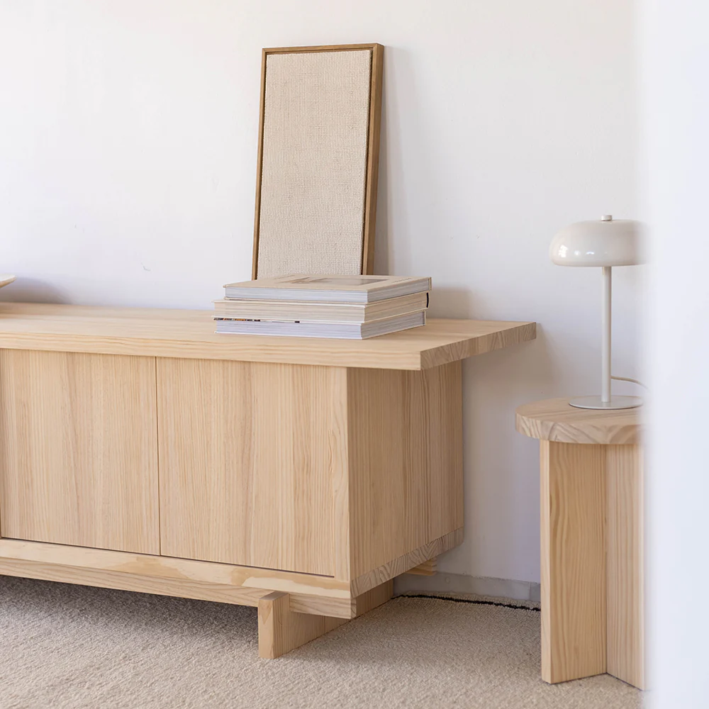 Pada TV stand of solid pine wood with 4 doors 180 cm - Image 2