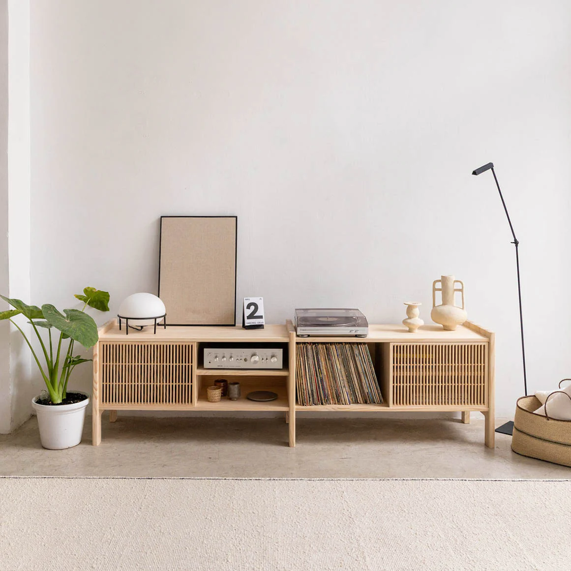 Medium Mendia TV furniture in solid wood for vinyl records 2 doors 201 cm