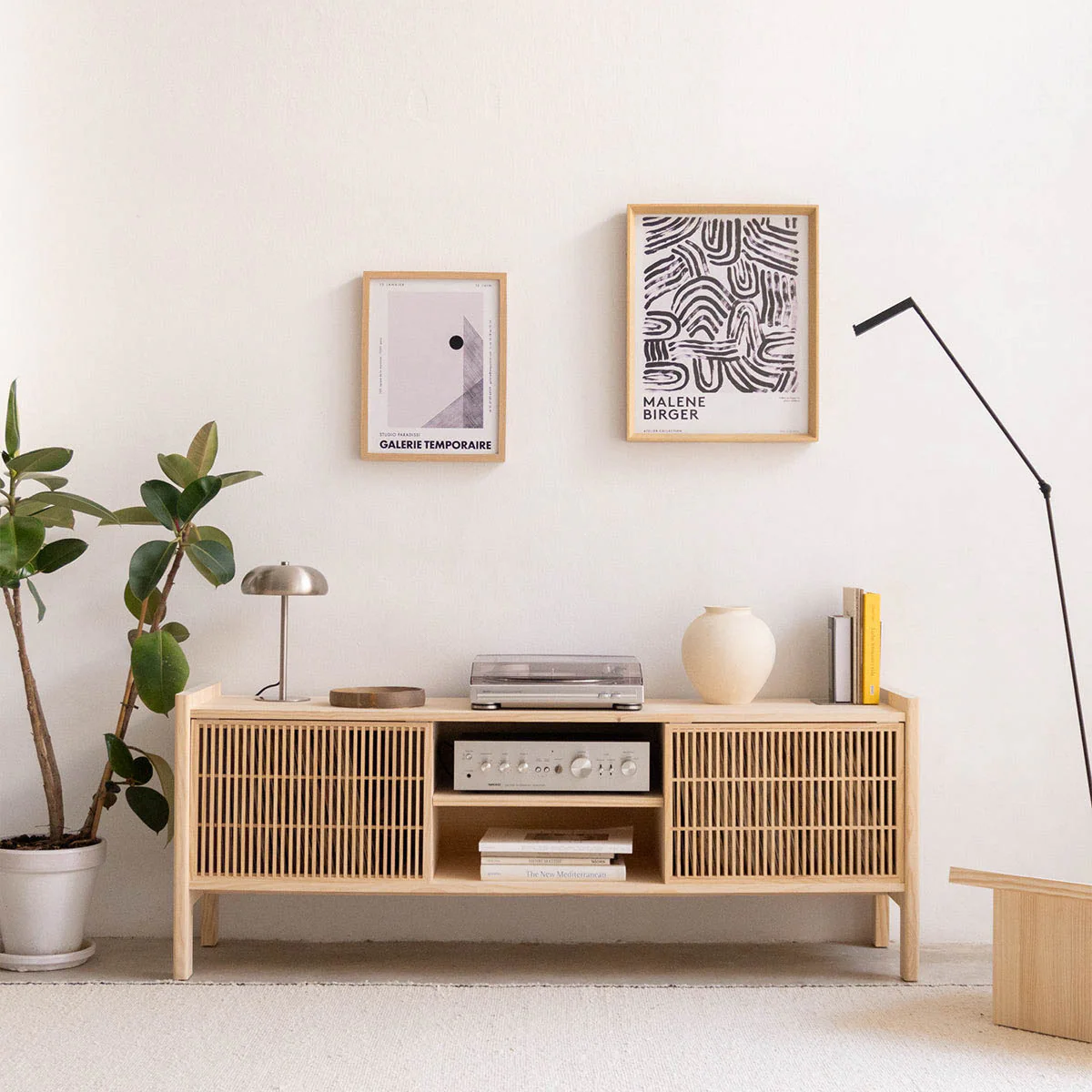 Tarida solid wood TV furniture for vinyl records 1 or 2 doors 151 cm